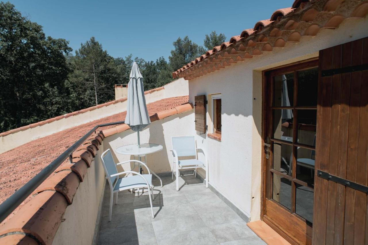 Mas Des Sentes Petit T1 Lägenhet Nans-les-Pins Exteriör bild